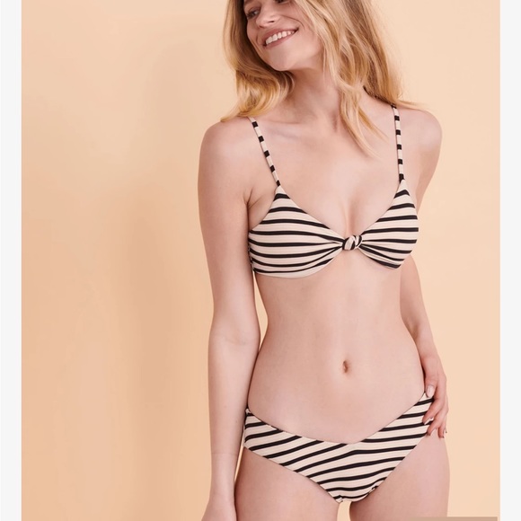 Billabong palmside reversible bikini with TWO tops - Picture 4 of 6